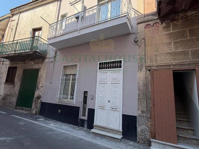 Villa Indipendente in affitto a Avella, Campania