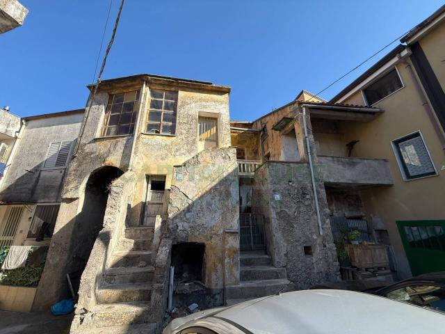 Villa Indipendente in vendita a Antessano, Baronissi