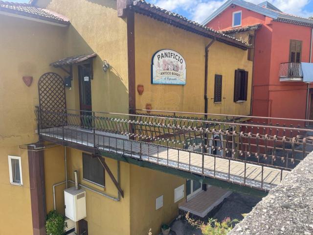 Villa Indipendente in vendita a Mercogliano, Campania