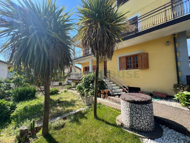 Villa Indipendente in vendita a Montefredane, Campania