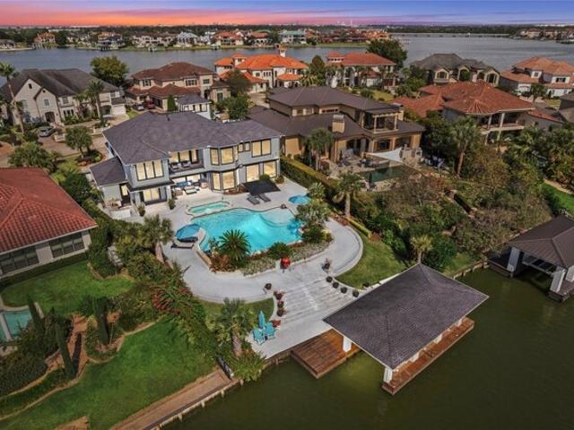 House for sale in Seabrook, Texas