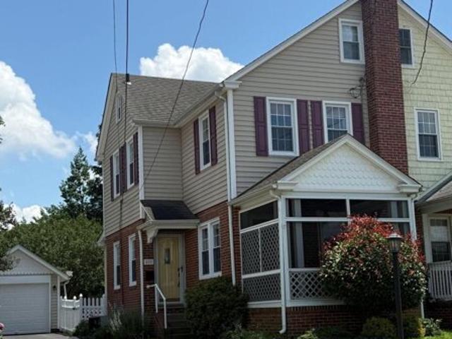 House for sale in Woodbury