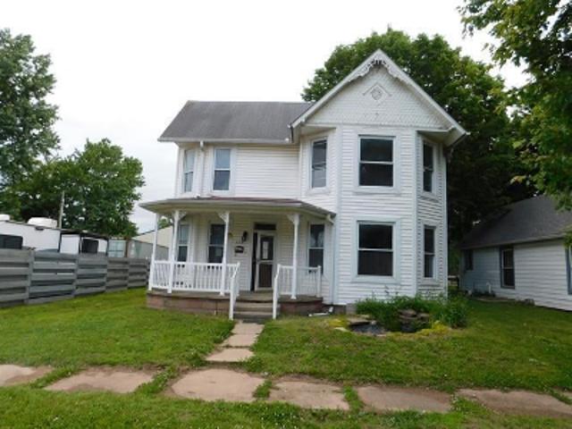 House for sale in Worthington, Indiana