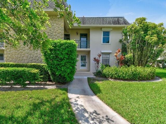 Condo for sale in Stuart