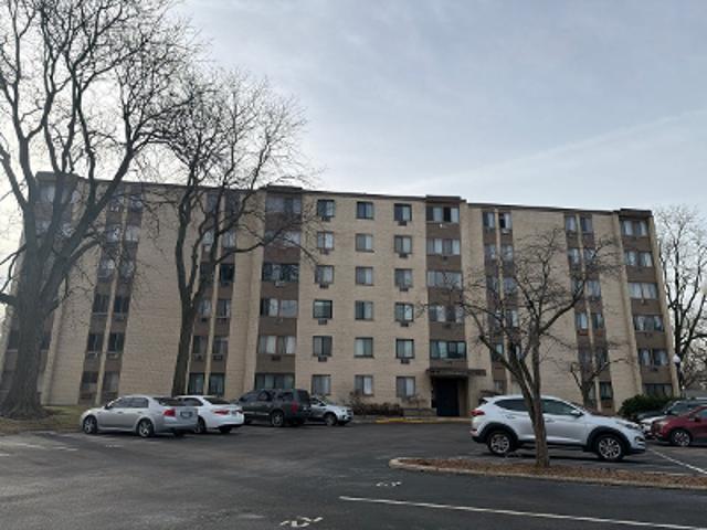 Condo for sale in Evergreen Park, Illinois
