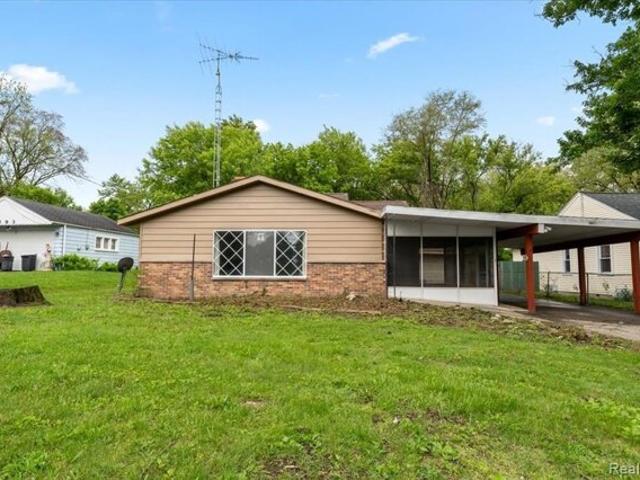 House for sale in Genesee