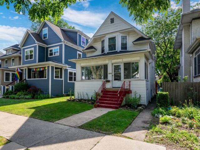 House for sale in Oak Park