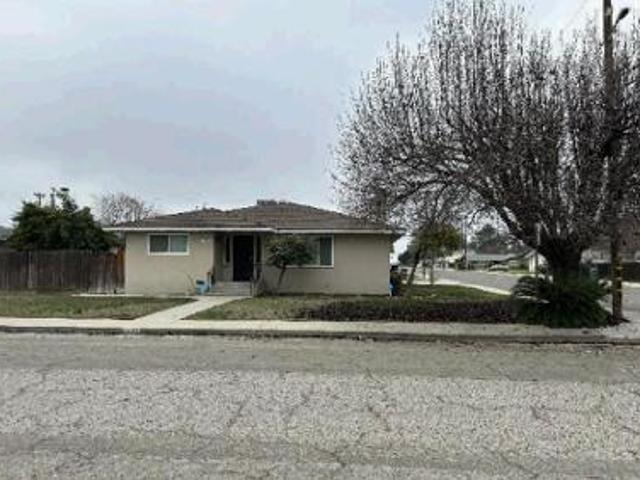 House for sale in Reedley, California