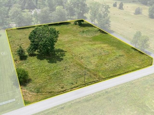 Land for sale in Scottsburg