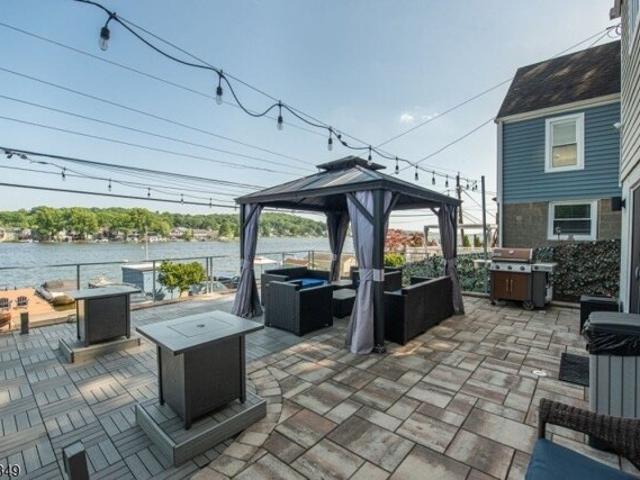 House for sale in Lake Hopatcong, New Jersey