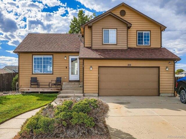 House for sale in Keenesburg, Colorado