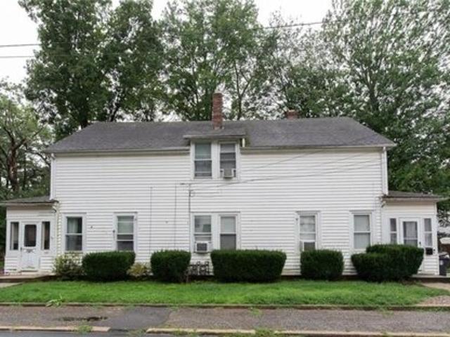 House for sale in Greystone, North Providence