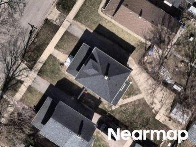House for sale in Aurora, Illinois