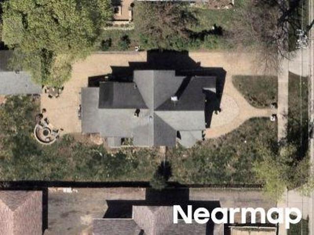 House for sale in Elgin