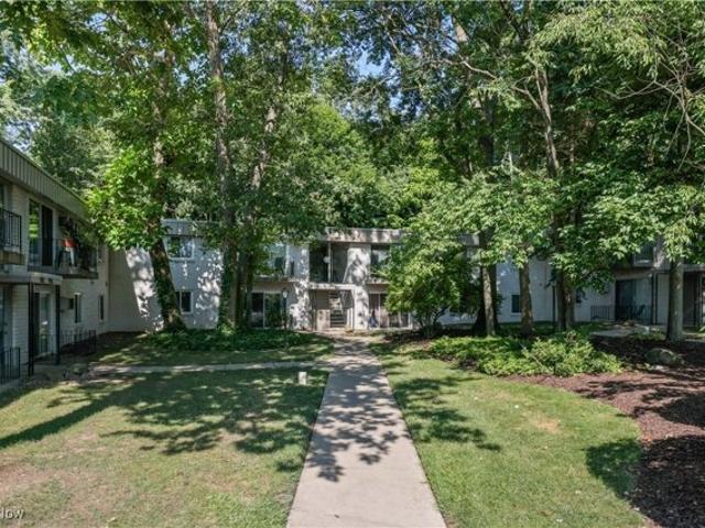 Condo for sale in Kent
