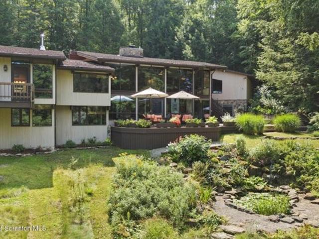 House for sale in Brackney
