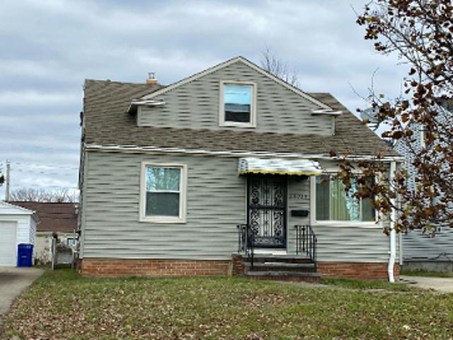 House for sale in Lee-Harvard, Cleveland