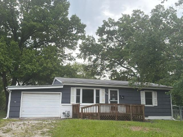 House for sale in Knob Noster, Missouri