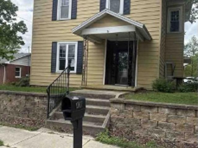 House for sale in Farmland, Indiana
