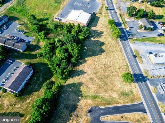 Land for sale in Broadway