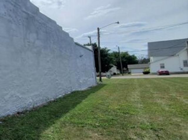 Land for sale in Lenox Land for sale in Lenox