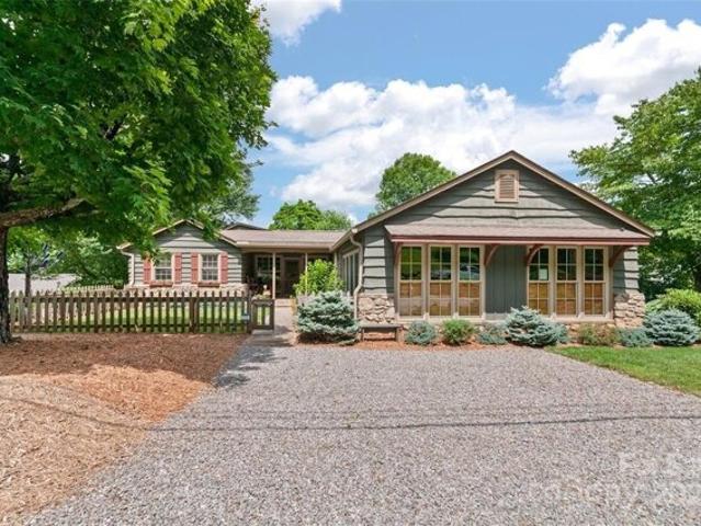 House for sale in Waynesville