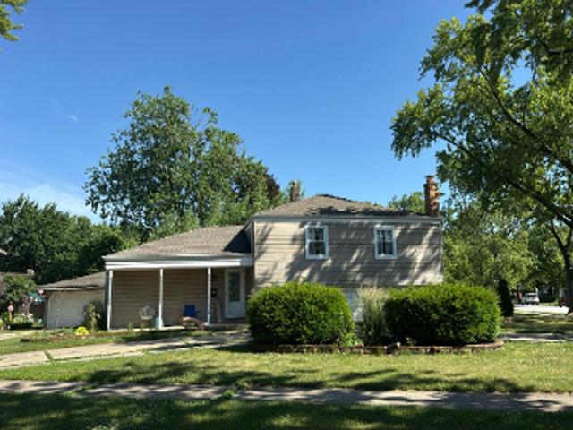 House for sale in Lansing, Illinois