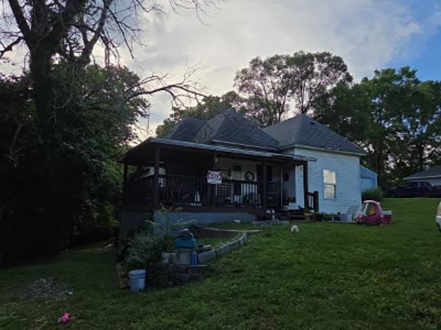 House for sale in Stone, Missouri