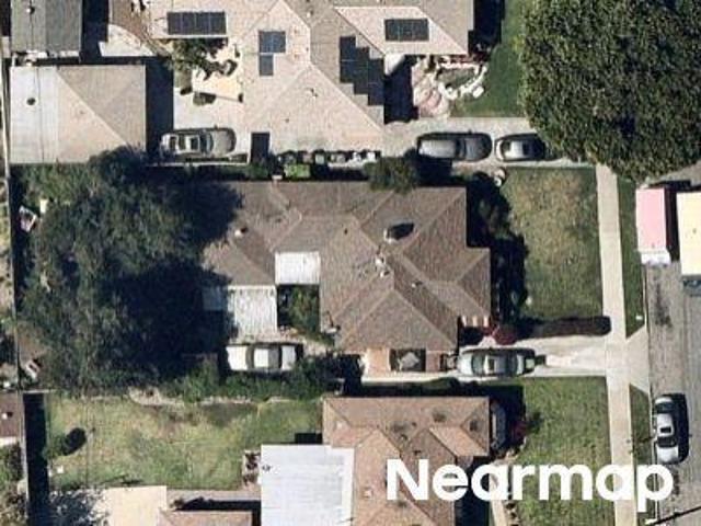 House for sale in Compton
