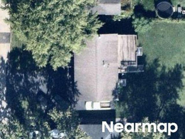 House for sale in Mchenry, Illinois