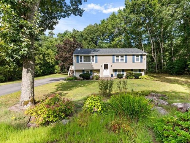 House for sale in South Meadow Village, Carver
