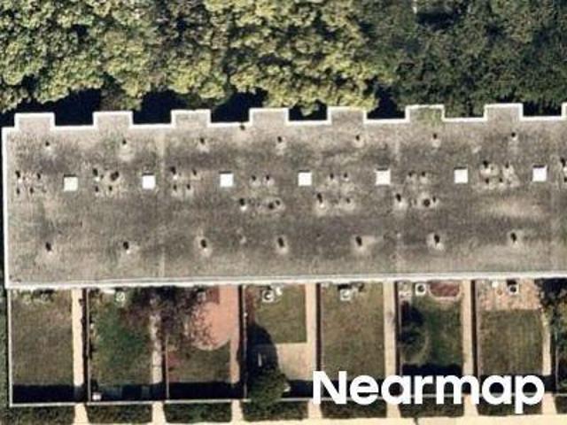 Townhouse for sale in Chicago Park, Illinois