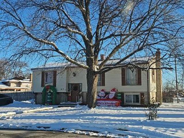 House for sale in Addison, Illinois