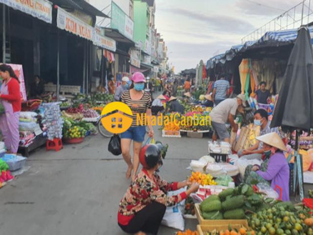 Nhà mặt phố bán