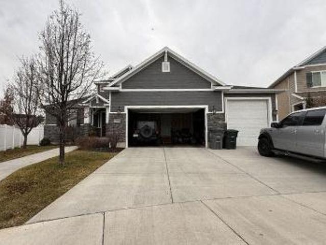 House for sale in South Jordan, Utah