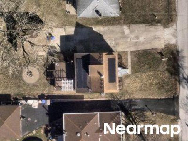 House for sale in Worth, Illinois