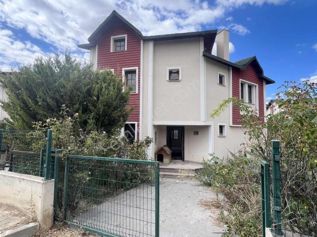 Sincan, Ankara içerisinde satılık Villa
