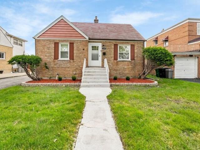 House for sale in Broadview