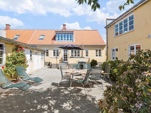 Villa til salg i Rønne, Brøndby