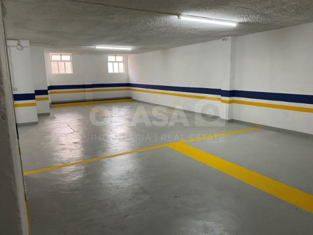 Armazém alugar em Setúbal