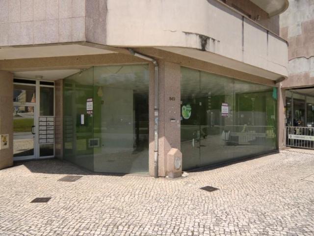 Ponto Comercial alugar em São João Da Madeira Ponto Comercial alugar em São João Da Madeira