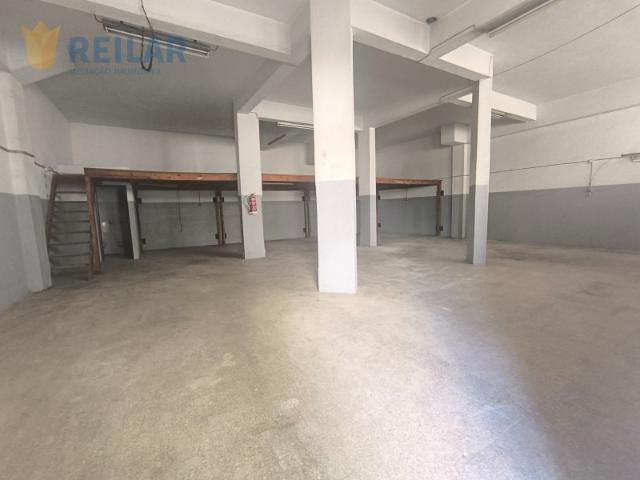 Armazém alugar em Portela da Azóia, Santiago Dos Velhos