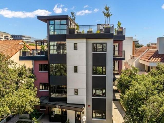 Condo for sale in Pasadena, California