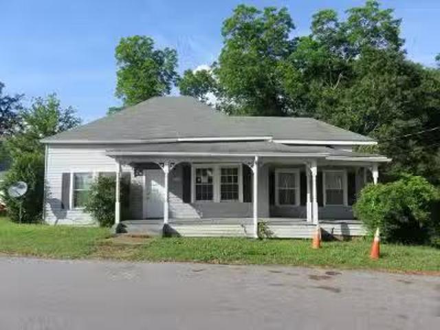 House for sale in Blanchard