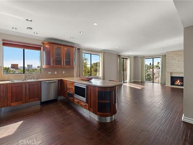 Condo for sale in Beverly Hills, California