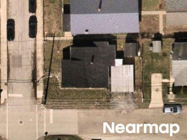 House for sale in Twin Aire, Indianapolis