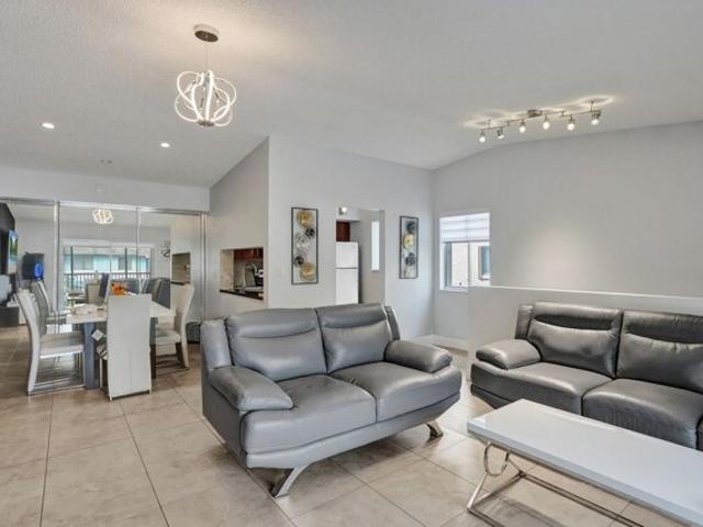 Condo for sale in Oakland Park