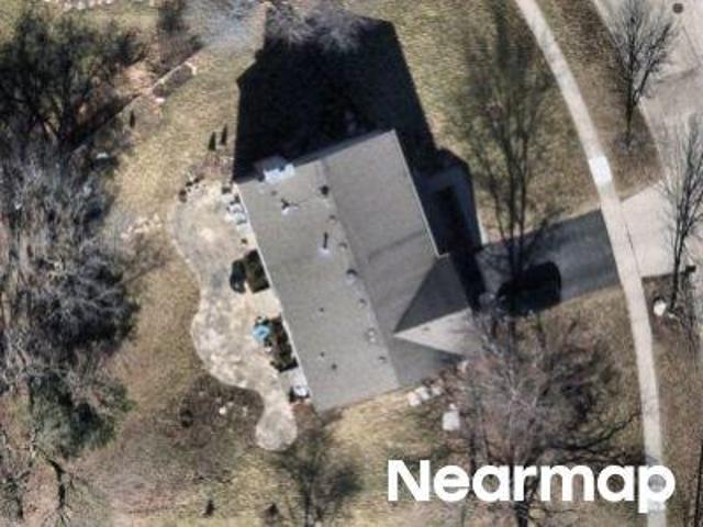 House for sale in Mchenry, Illinois