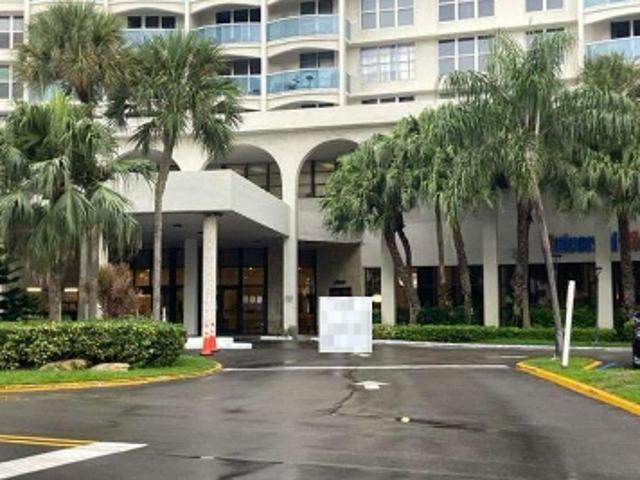Condo for sale in Hollywood, Broward County