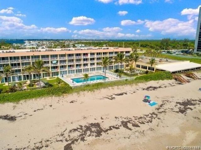 Condo for sale in Jensen Beach
